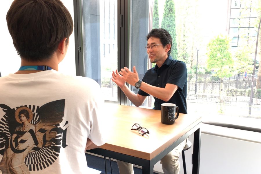 コーチングの第一人者・山田博さんと気の向くまま一時間対話してみた。 気付いたら「感情やエゴを抱えて生きる人間の愛おしさ」について話してた。